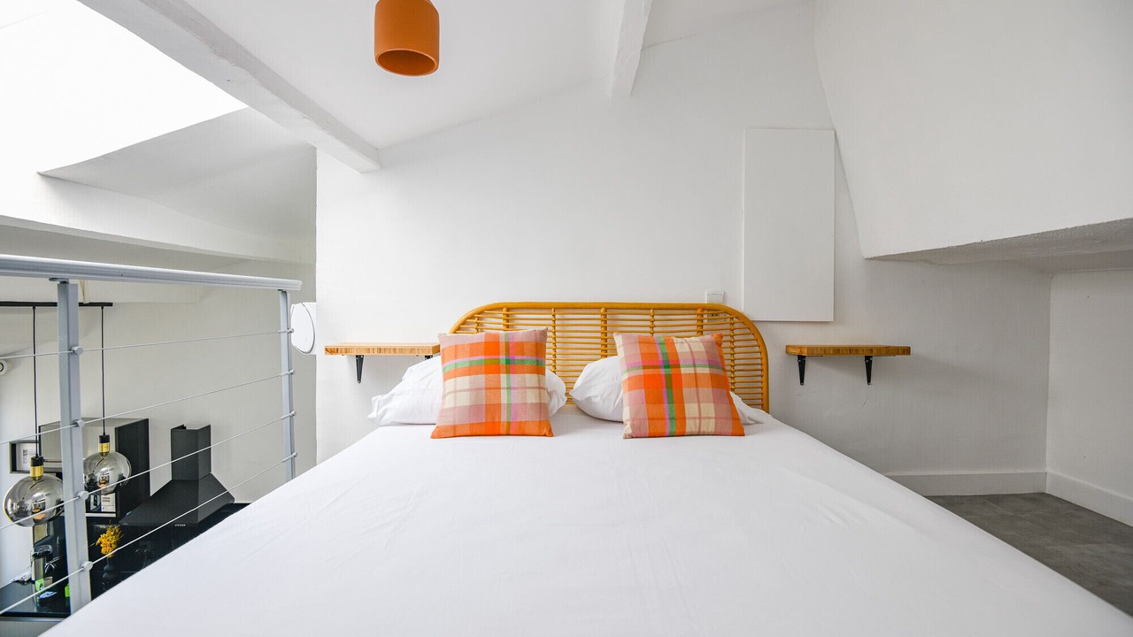 Photo of Bedroom in 1st Arrondissement