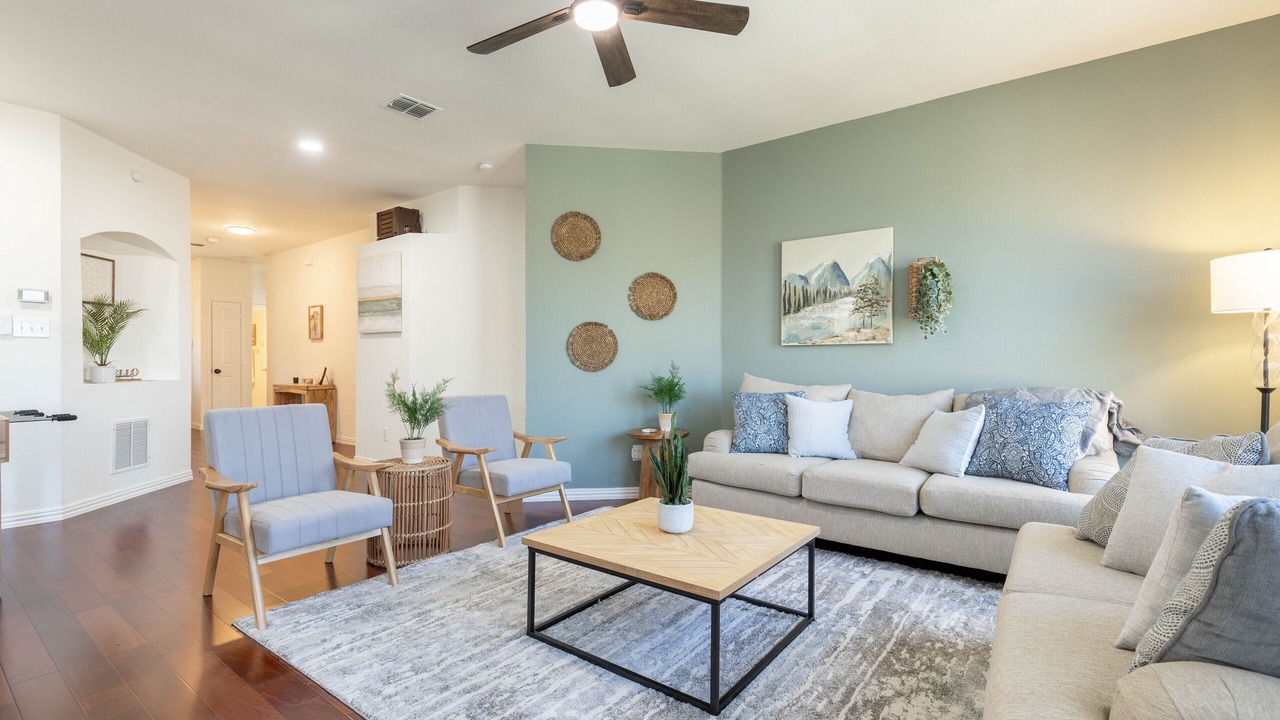 Photo of Livingroom in Corinth
