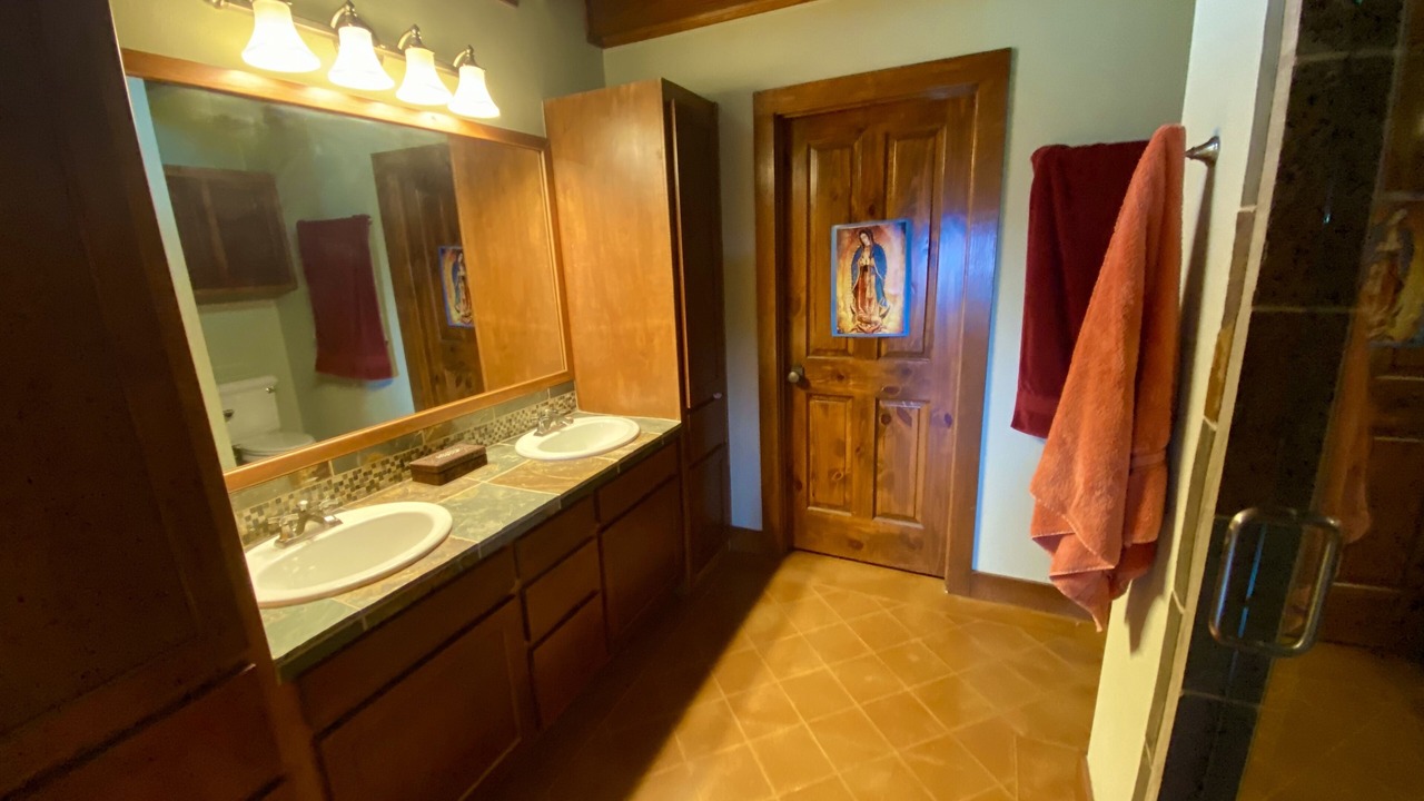 Photo of Bathroom in Blanco