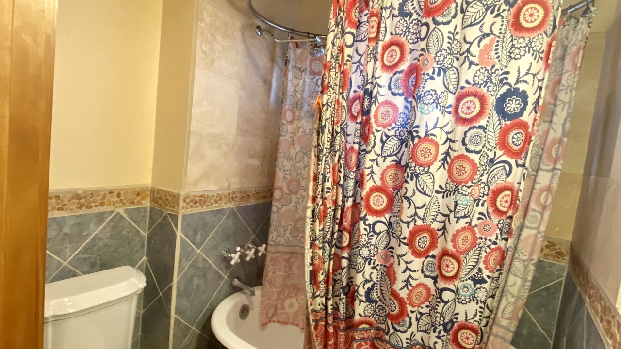 Photo of Bathroom in Blanco
