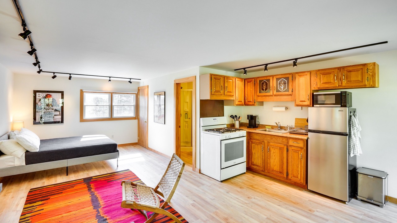 Photo of Others in Hollowville