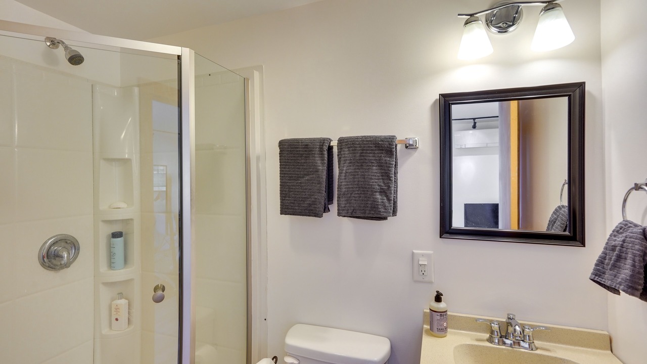 Photo of Bathroom in Hollowville