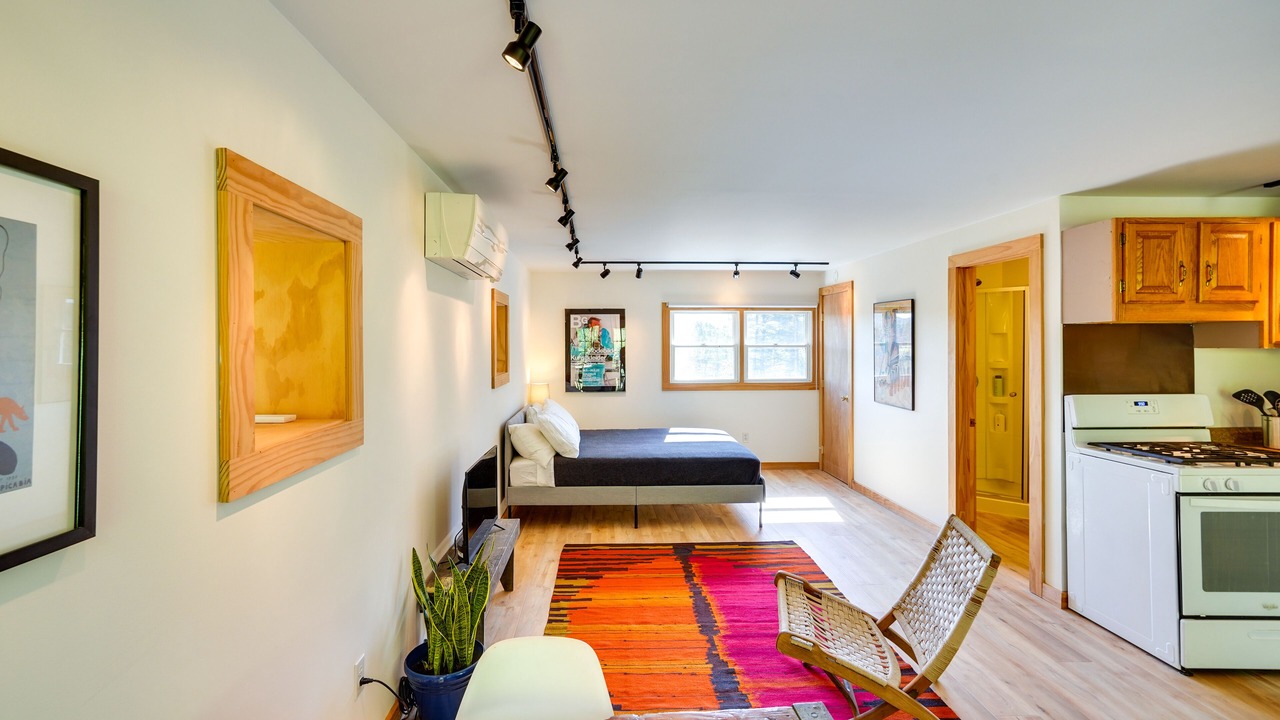 Photo of Others in Hollowville