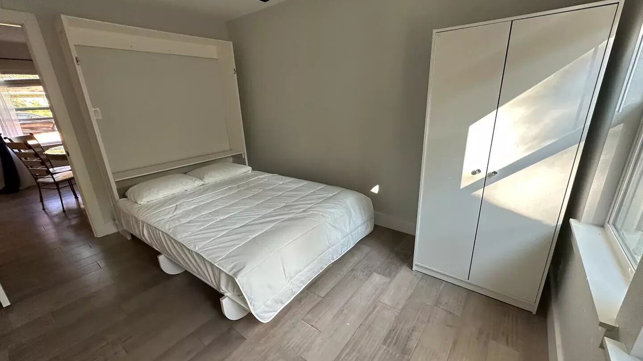 Photo of Bedroom in Elgin