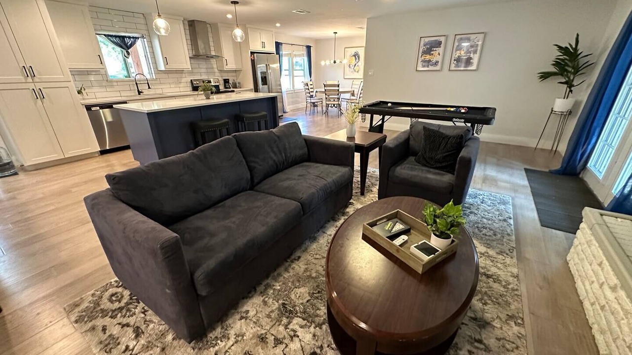 Photo of Livingroom in Elgin