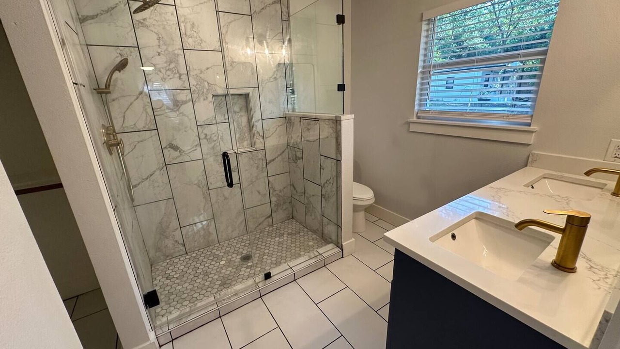 Photo of Bathroom in Elgin