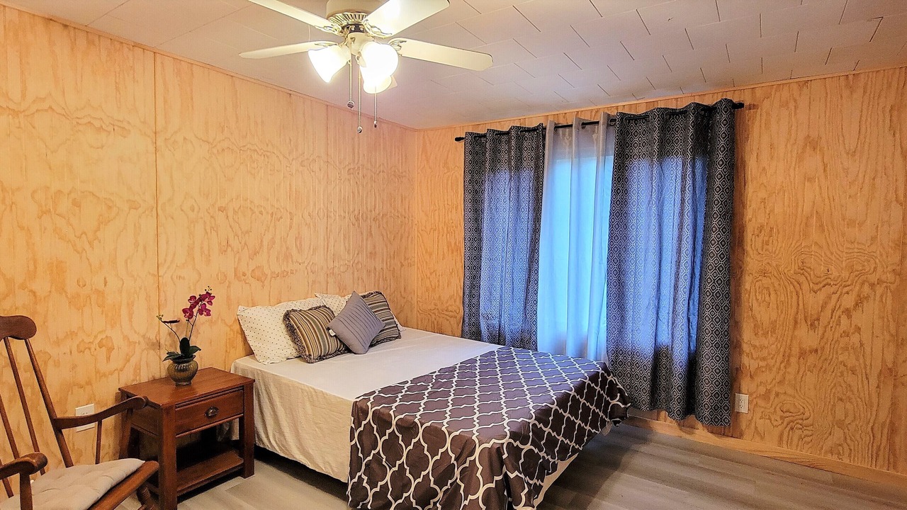 Photo of Bedroom in Bracebridge