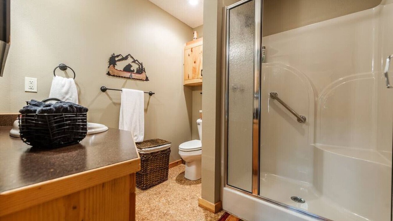 Photo of Bathroom in Winrock