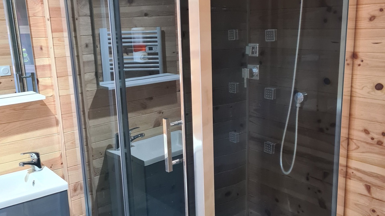 Photo of Bathroom in Prades-d'Aubrac