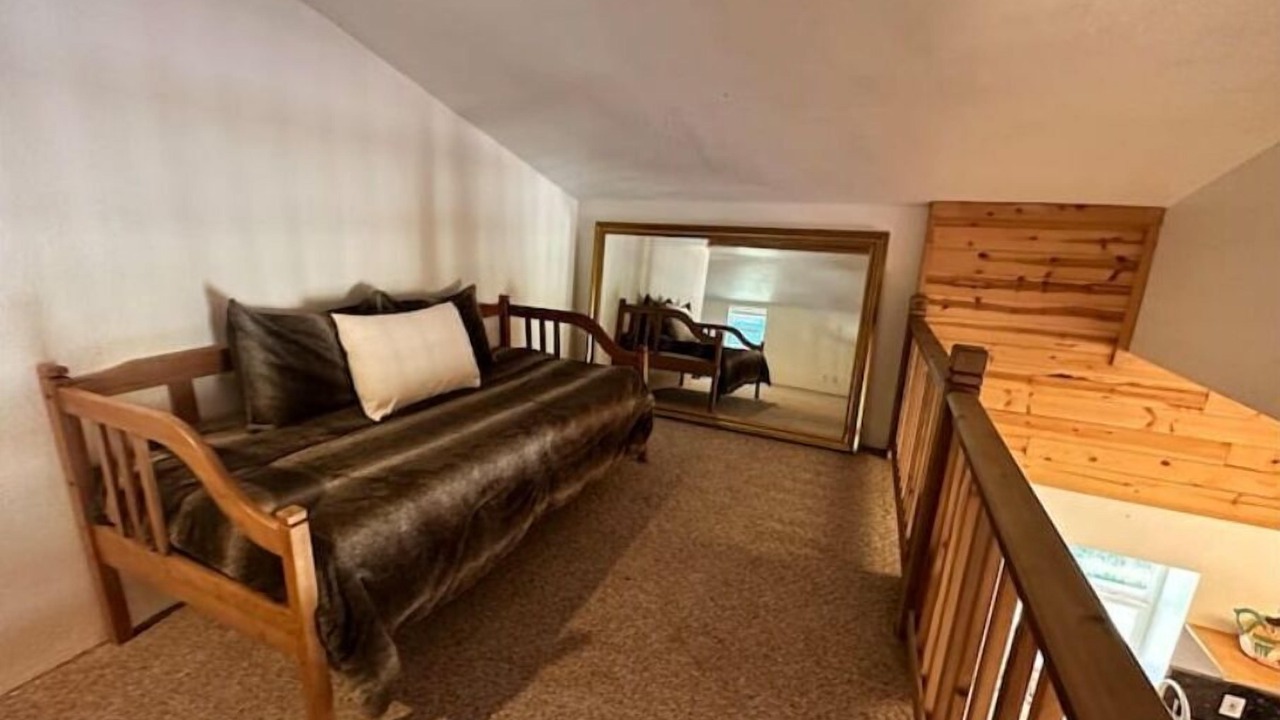 Photo of Livingroom in Frenchtown