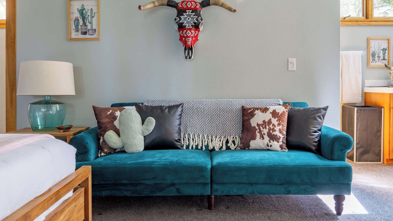 Photo of Livingroom in Shadow Mountain