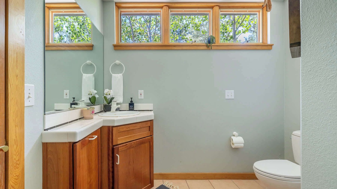 Photo of Bathroom in Shadow Mountain