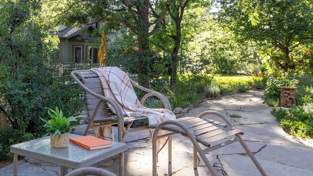 Photo of Patio Balcony in Shadow Mountain