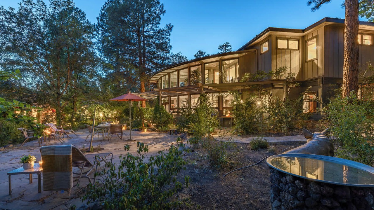 Photo of Patio Balcony in Shadow Mountain