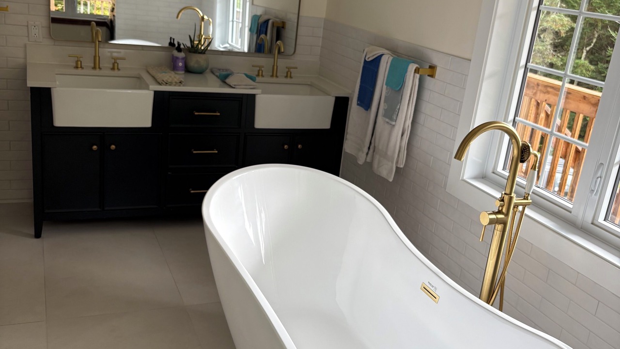 Photo of Bathroom in Lac-Superieur