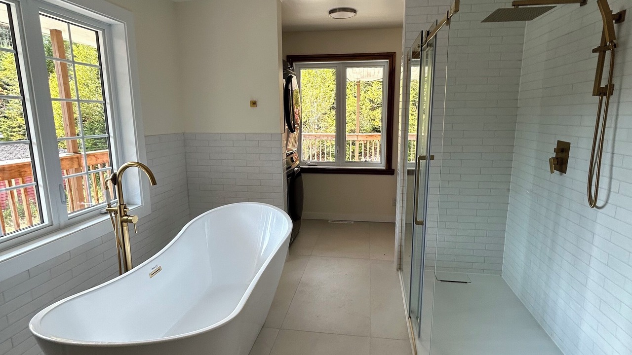 Photo of Bathroom in Lac-Superieur