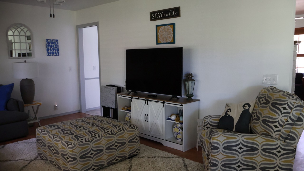 Photo of Bedroom in Lincoln County