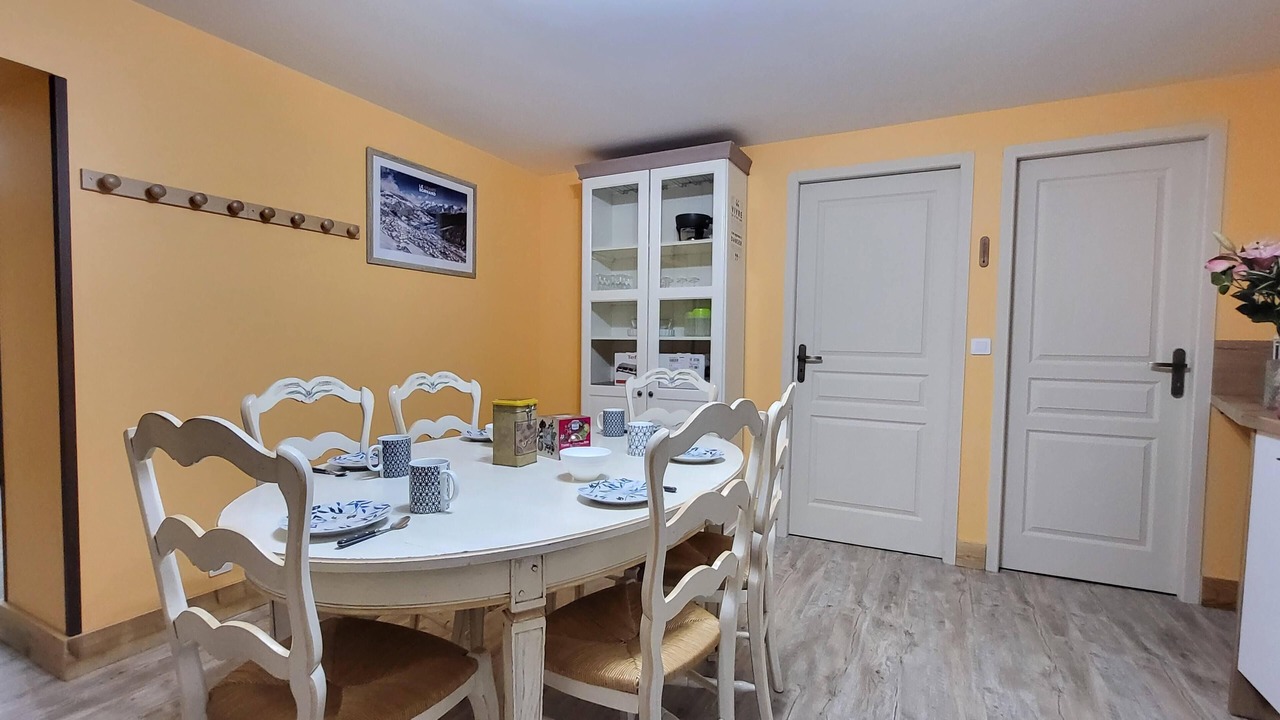 Photo of Others in Entremont