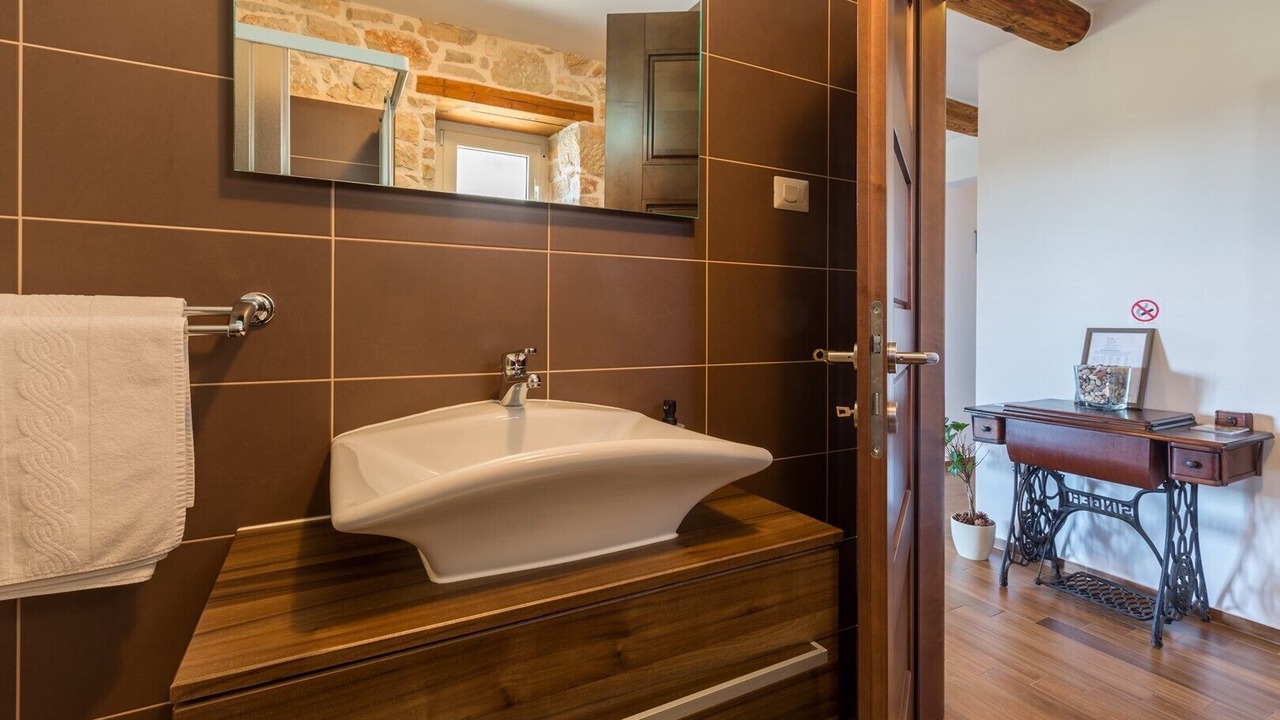 Photo of Bathroom in Labinci