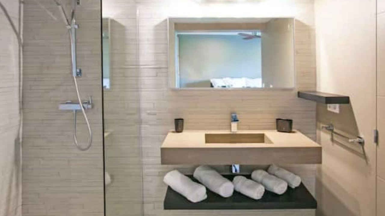 Photo of Bathroom in Les Terres Basses