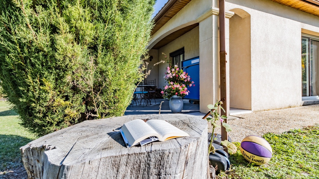 Photo of Outdoor in Montrem