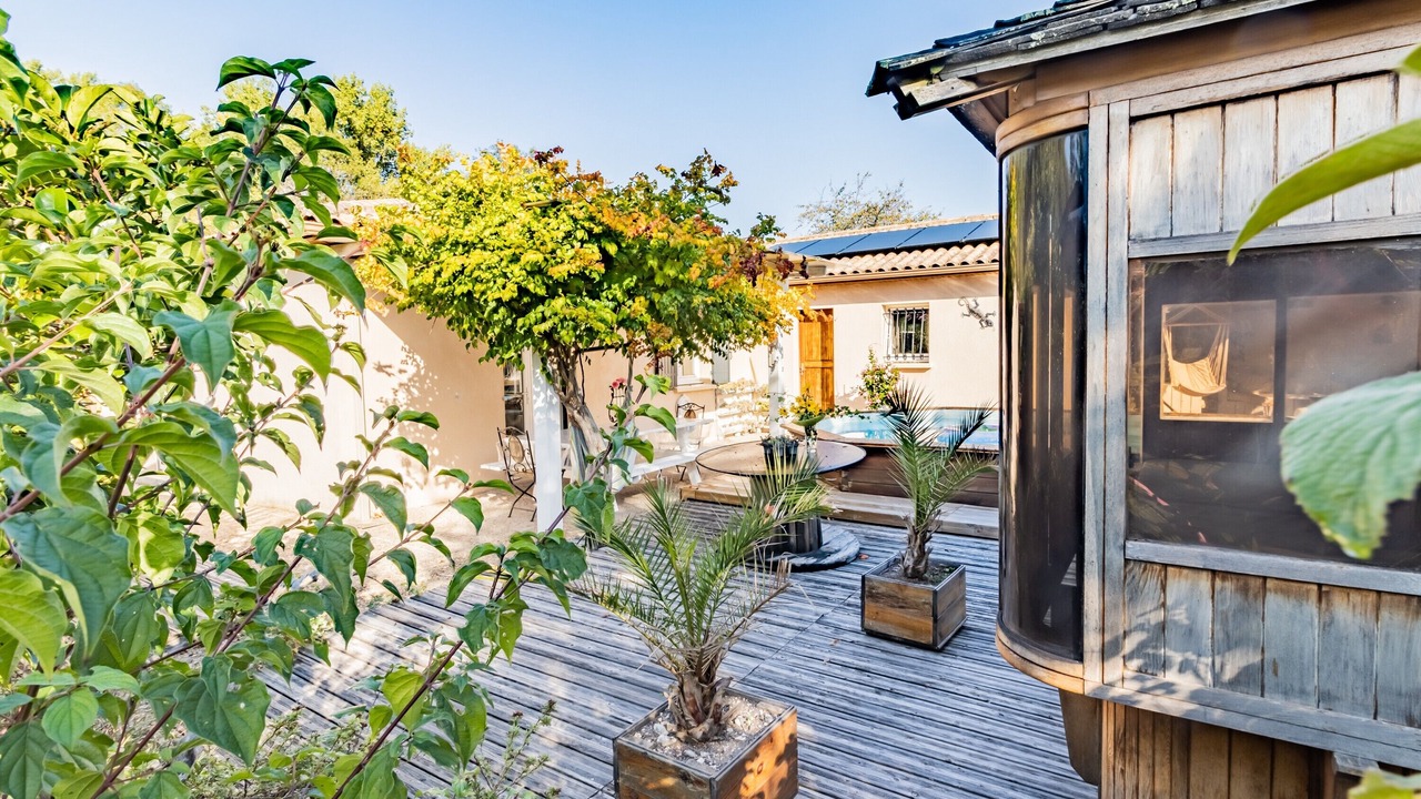 Photo of Patio Balcony in Montrem