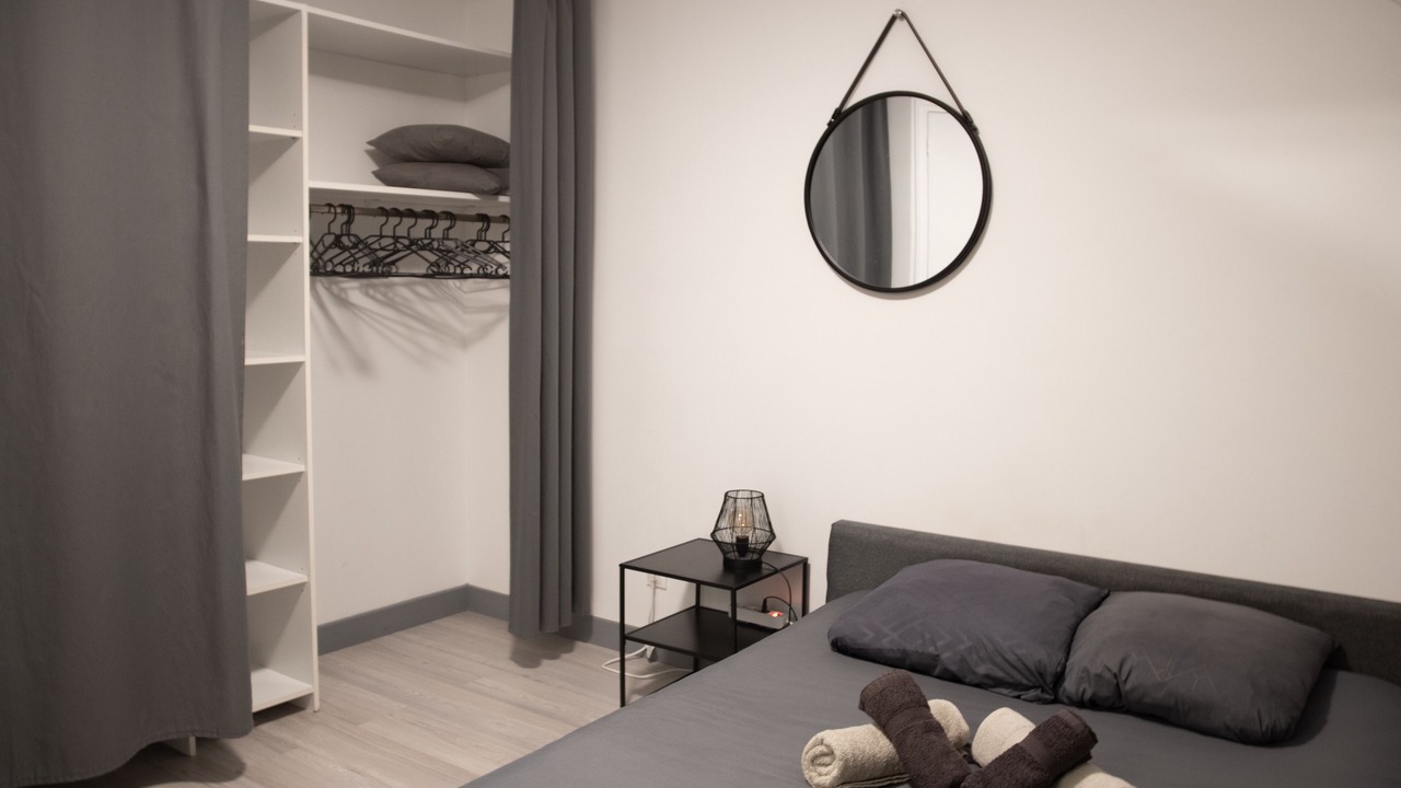 Photo of Bedroom in Nemours