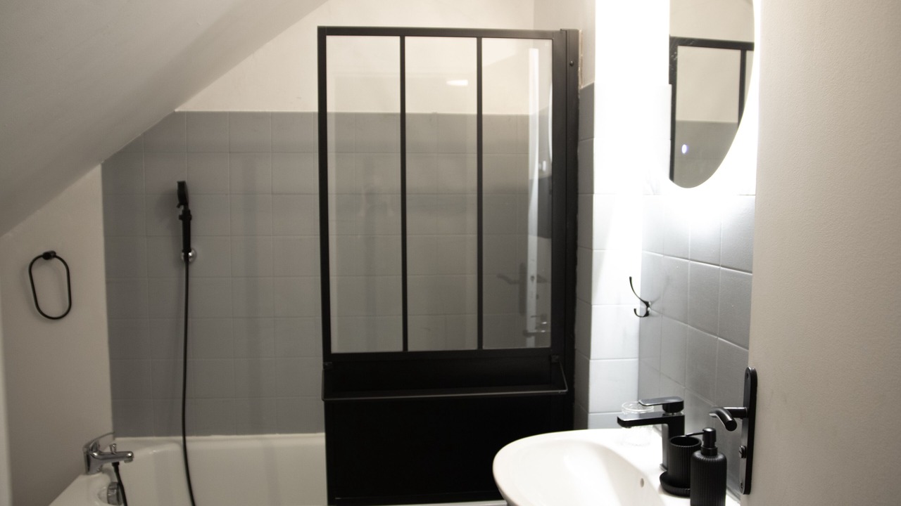 Photo of Bathroom in Nemours