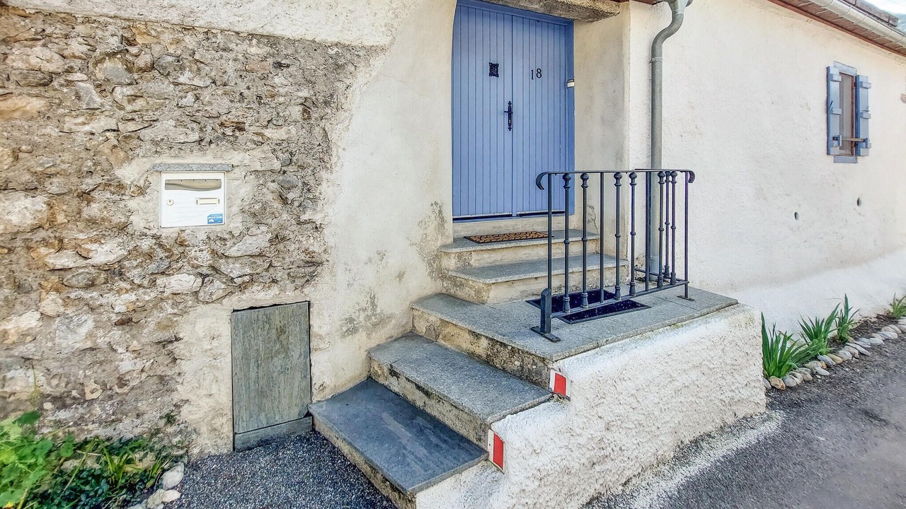 Photo of Others in Aste