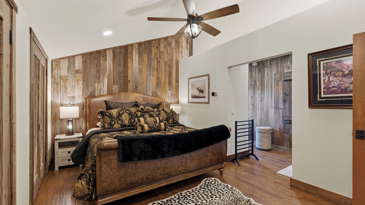 Photo of Bedroom in Sundance