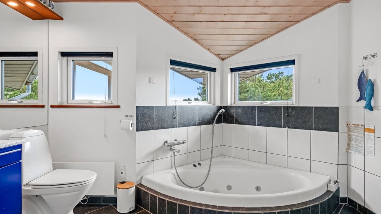 Photo of Bathroom in Henne Strand