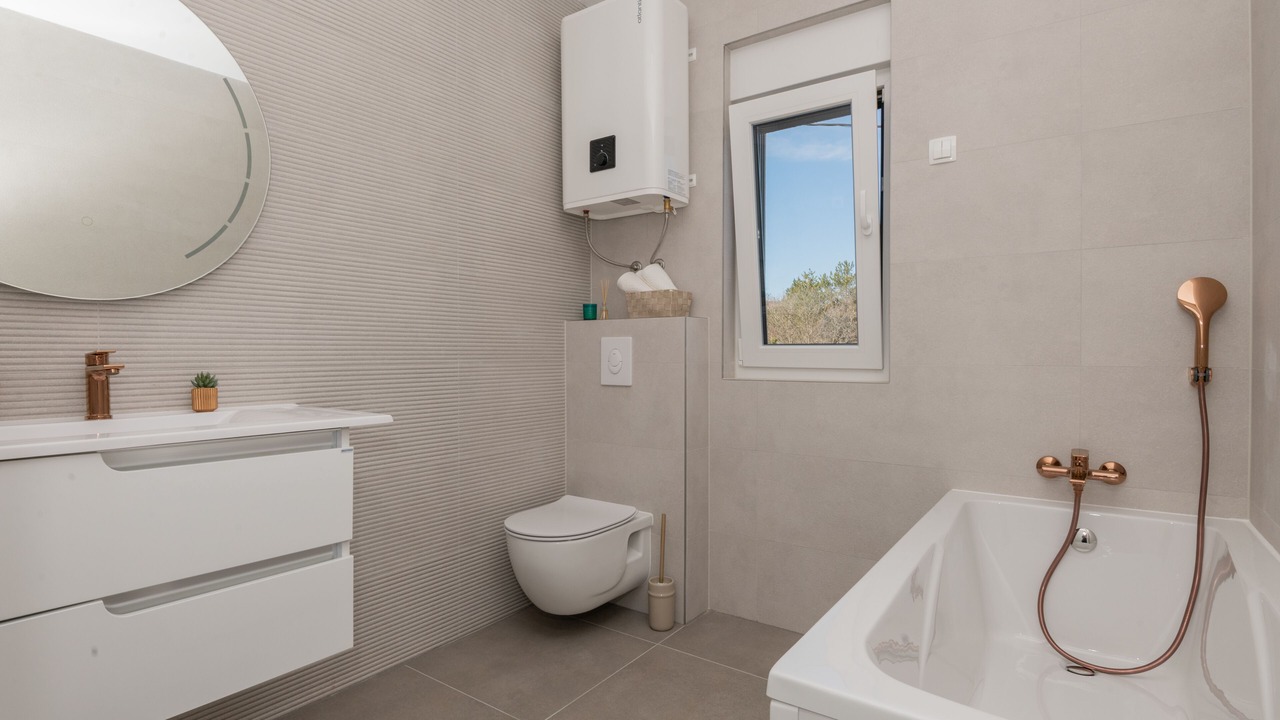 Photo of Bathroom in Grubine