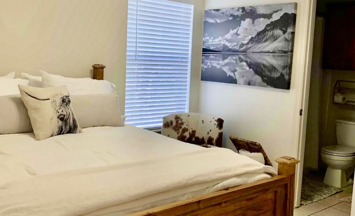 Photo of Bedroom in Madisonville