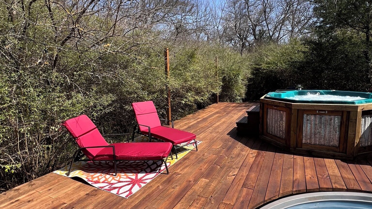Photo of Outdoor in Celeste