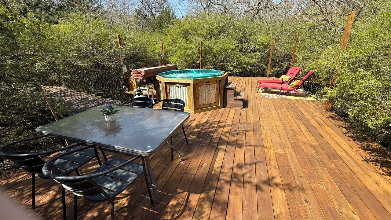 Photo of Outdoor in Celeste