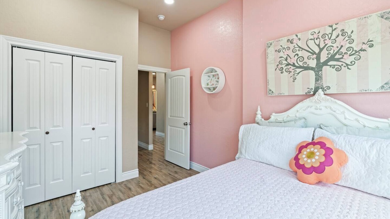 Photo of Bedroom in Galena Park
