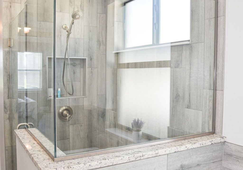 Photo of Bathroom in Trafalgar