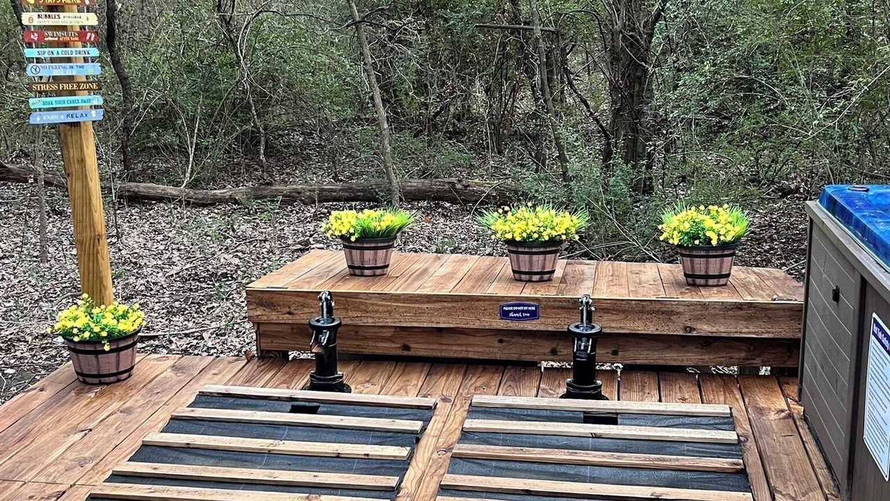 Photo of Outdoor in Celeste