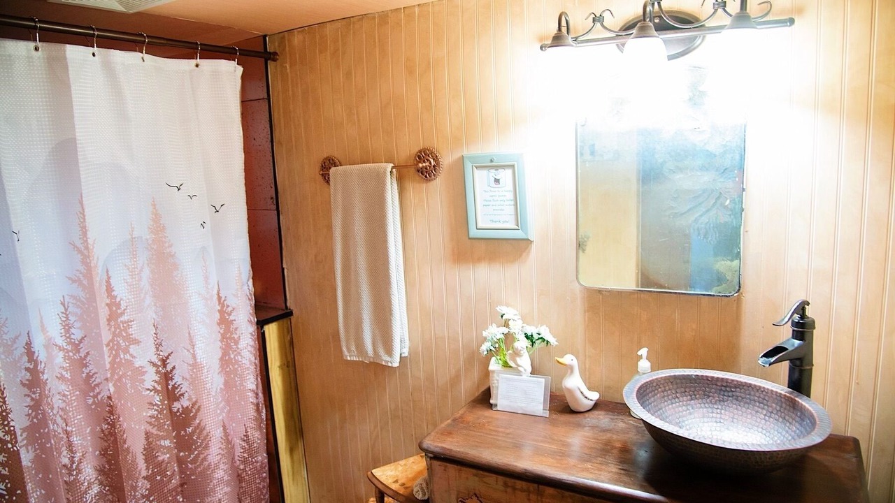 Photo of Bathroom in Celeste
