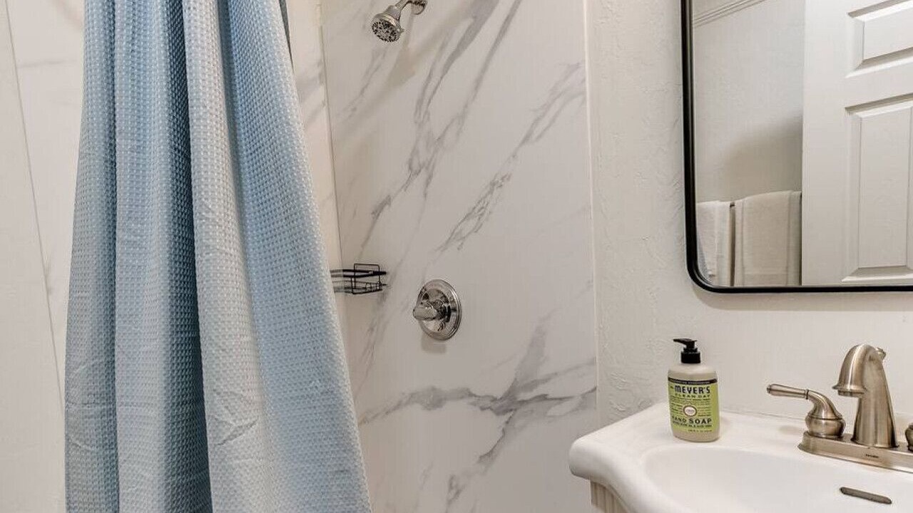 Photo of Bathroom in Lincoln Terrace