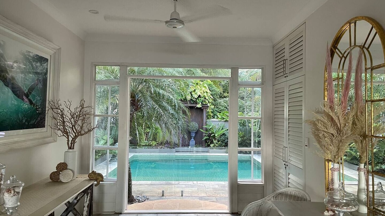 Photo of Outdoor in Oak Beach