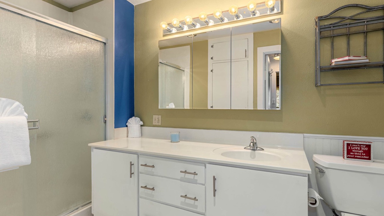 Photo of Bathroom in Ewa