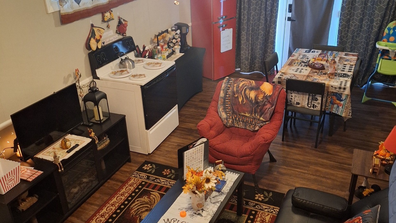 Photo of Livingroom in Hopewell