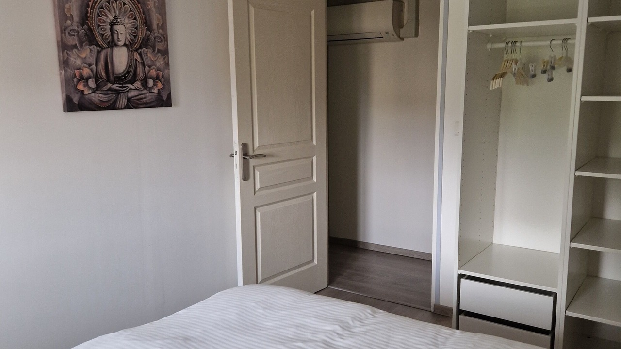 Photo of Bedroom in Gurgy