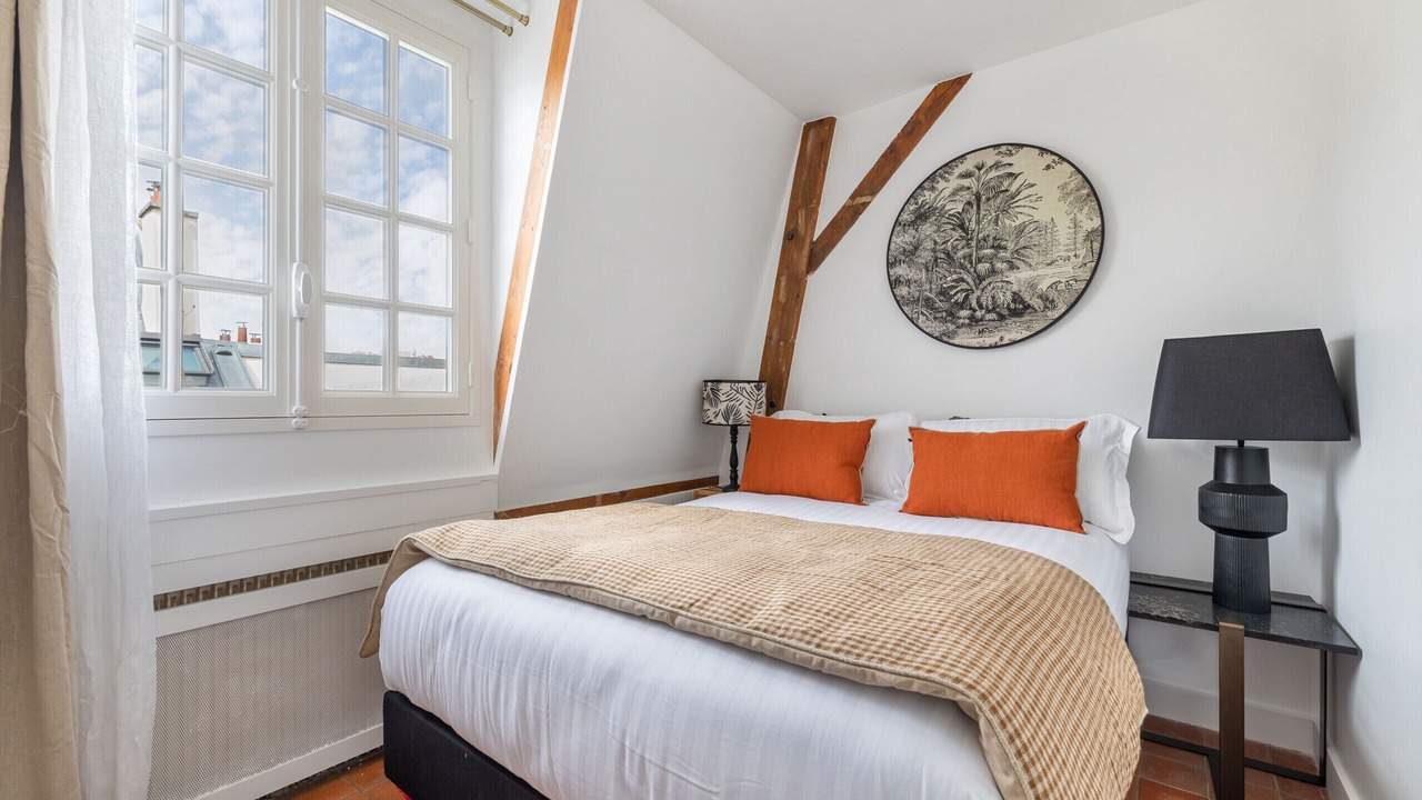 Photo of Bedroom in Marais