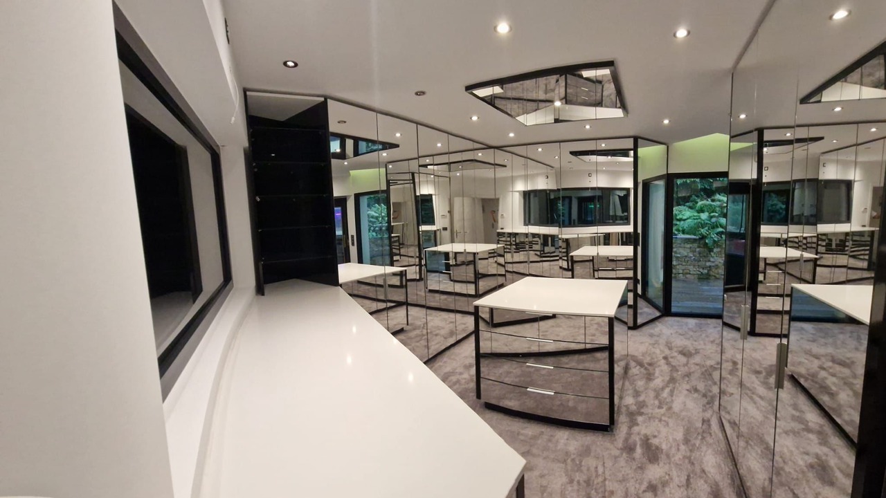 Photo of Others in Saint-Nom-la-Breteche