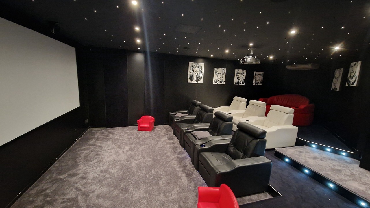 Photo of Others in Saint-Nom-la-Breteche