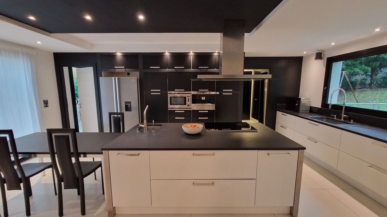 Photo of Kitchen in Saint-Nom-la-Breteche