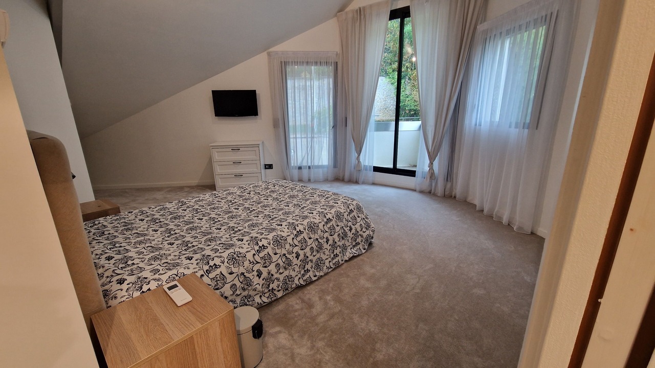 Photo of Bedroom in Saint-Nom-la-Breteche