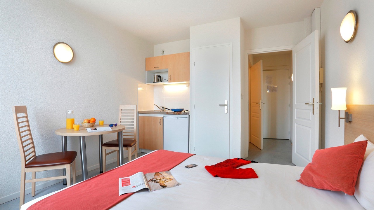 Photo of Others in Epernay